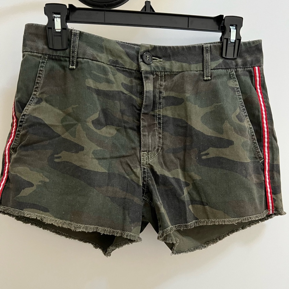 Sundry Anthropologie Camoflage Shorts